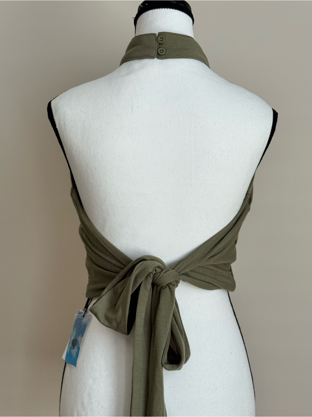 🔹 Cider Crosswrap Front Tie Back Halter Top in Green Size Small 2-6 - Picture 5 of 6